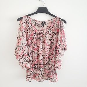 Relativity cold shoulder blouse